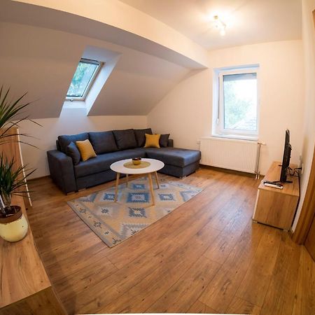 Petlov Salas Rooms Novi Sad Bagian luar foto